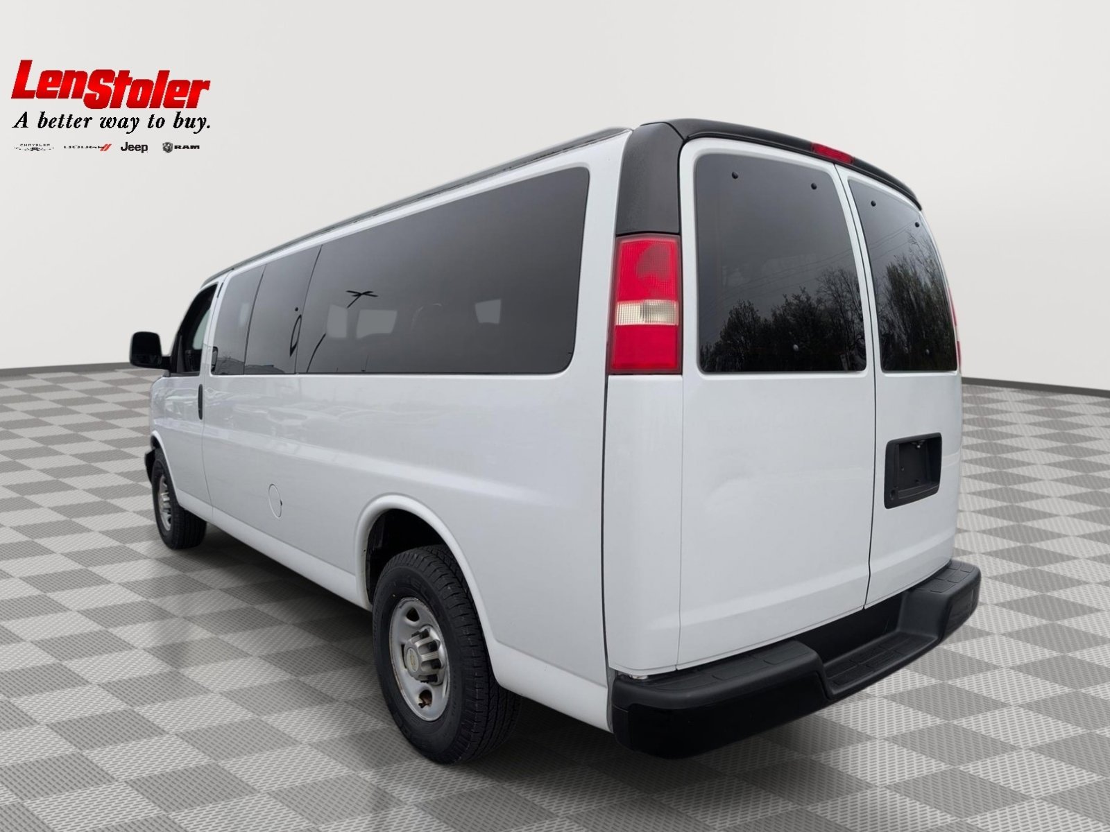 Used 2013 Chevrolet Express 3500 LS image 3
