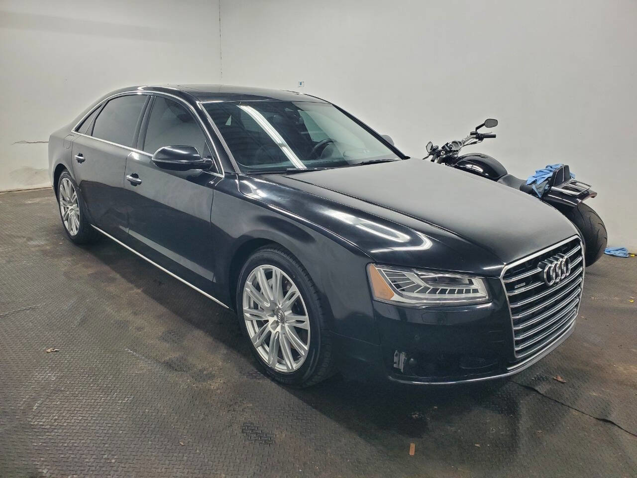 Used 2015 Audi A8 L 4.0T w/ Premium Package image 3