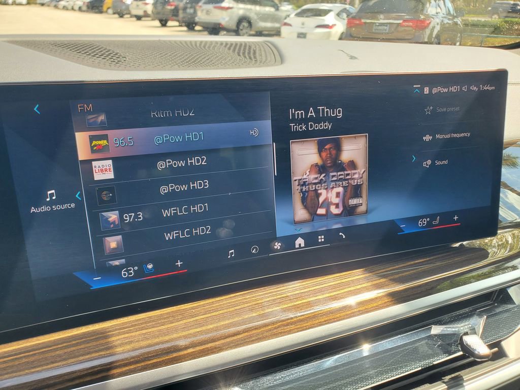 Used 2025 BMW X5 xDrive50e image 30