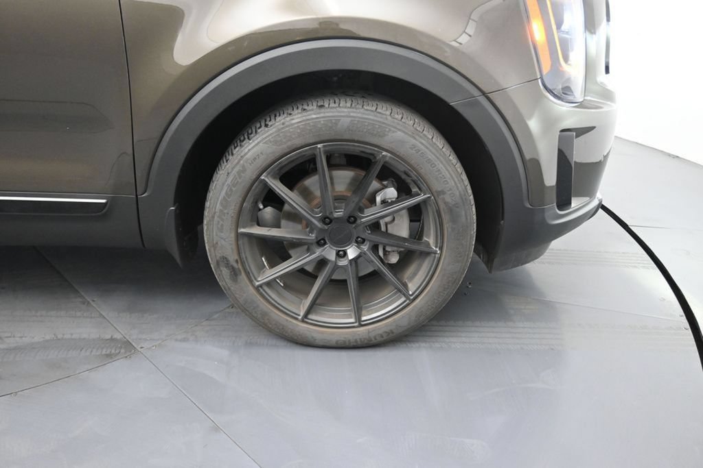 Used 2022 Kia Telluride SX w/ SX Prestige Package AWD/4WD image 8