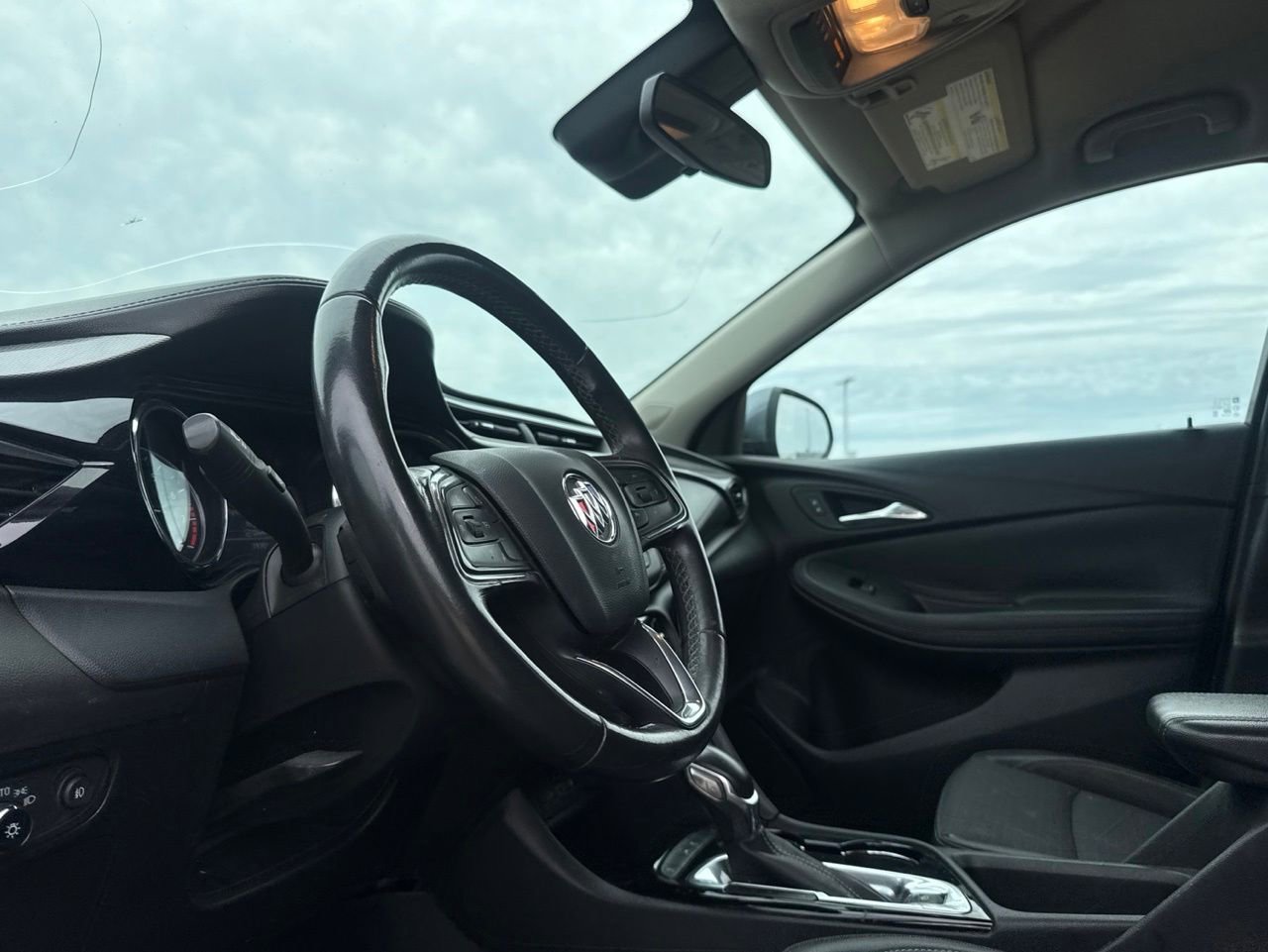 Used 2021 Buick Encore GX Preferred w/ Sport Touring Package FWD image 12