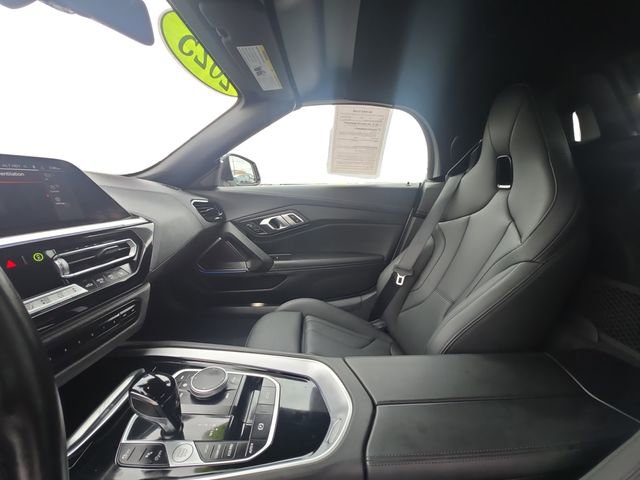 Used 2025 BMW Z4 sDrive30i image 11
