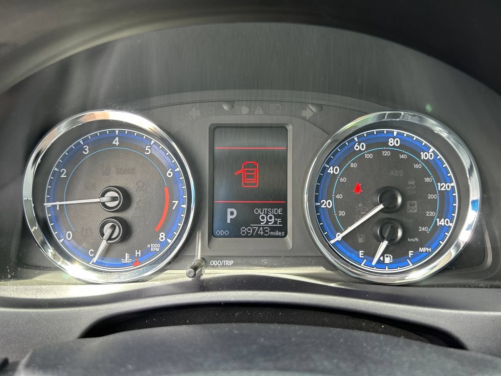 Used 2017 Toyota Corolla LE FWD image 16