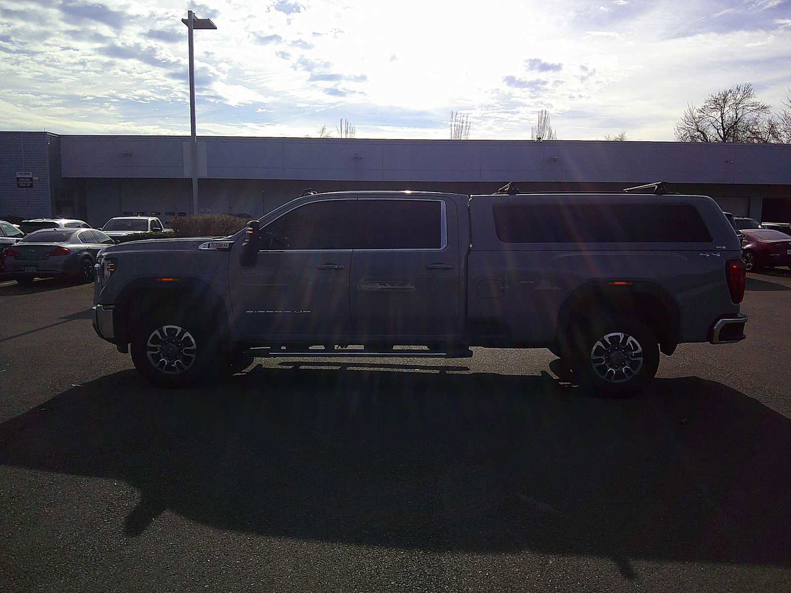 Used 2024 GMC Sierra 3500 SLE w/ SLE Value Package image 2