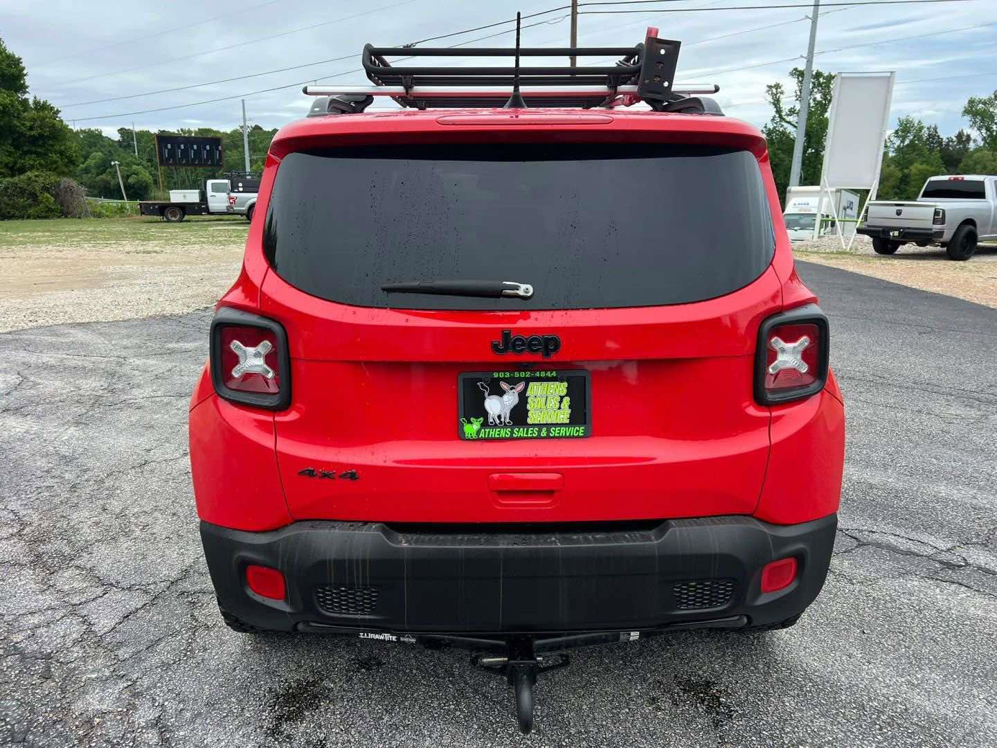 Used 2018 Jeep Renegade Altitude AWD/4WD image 4