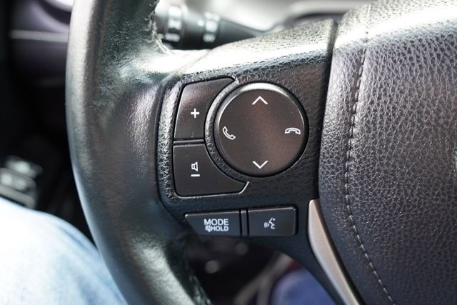 Used 2016 Toyota RAV4 Limited w/ Advanced Technology Package image 33