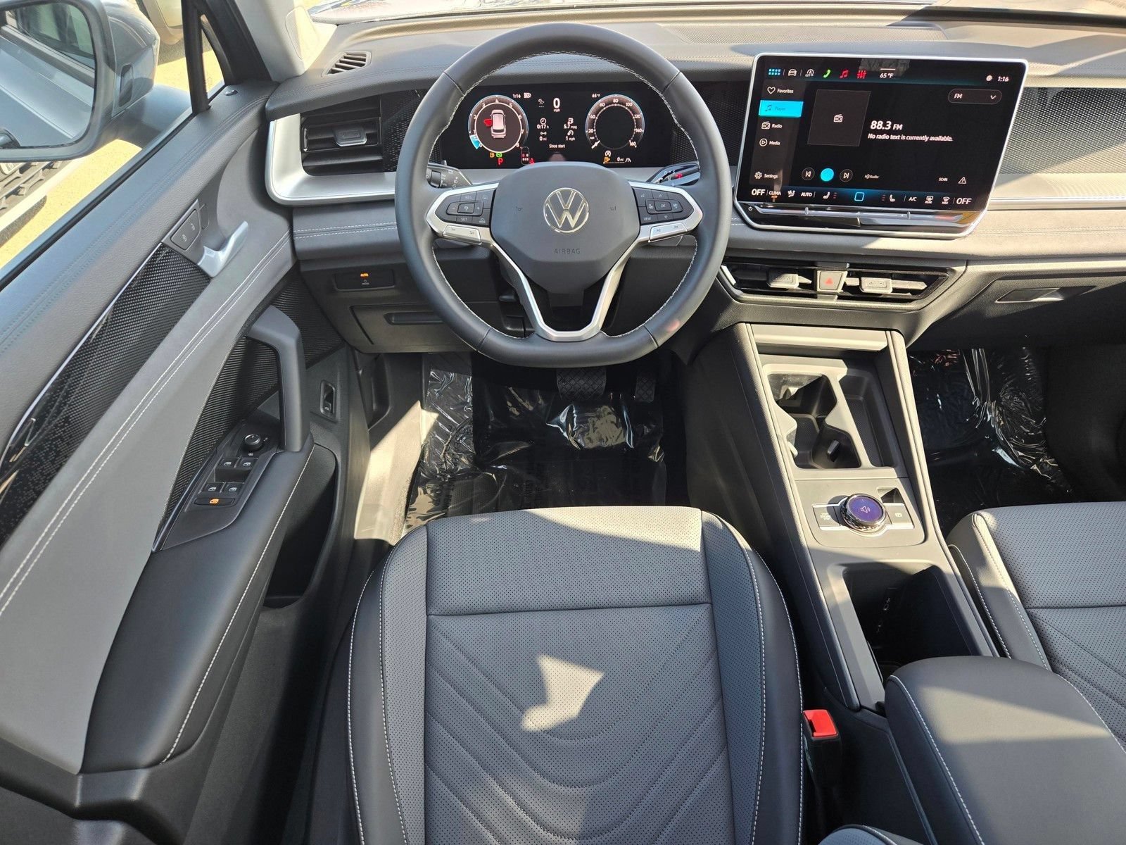 New 2026 Volkswagen Tiguan SE AWD/4WD image 9