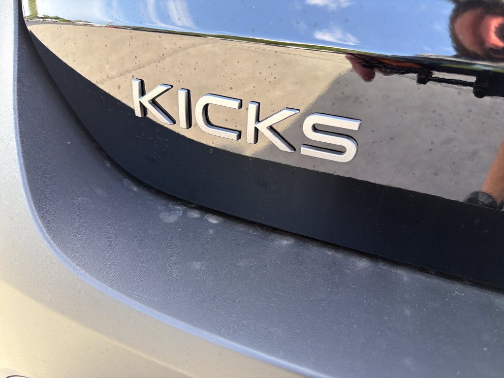 New 2026 Nissan Kicks SR w/ Cold Weather Package FWD image 10