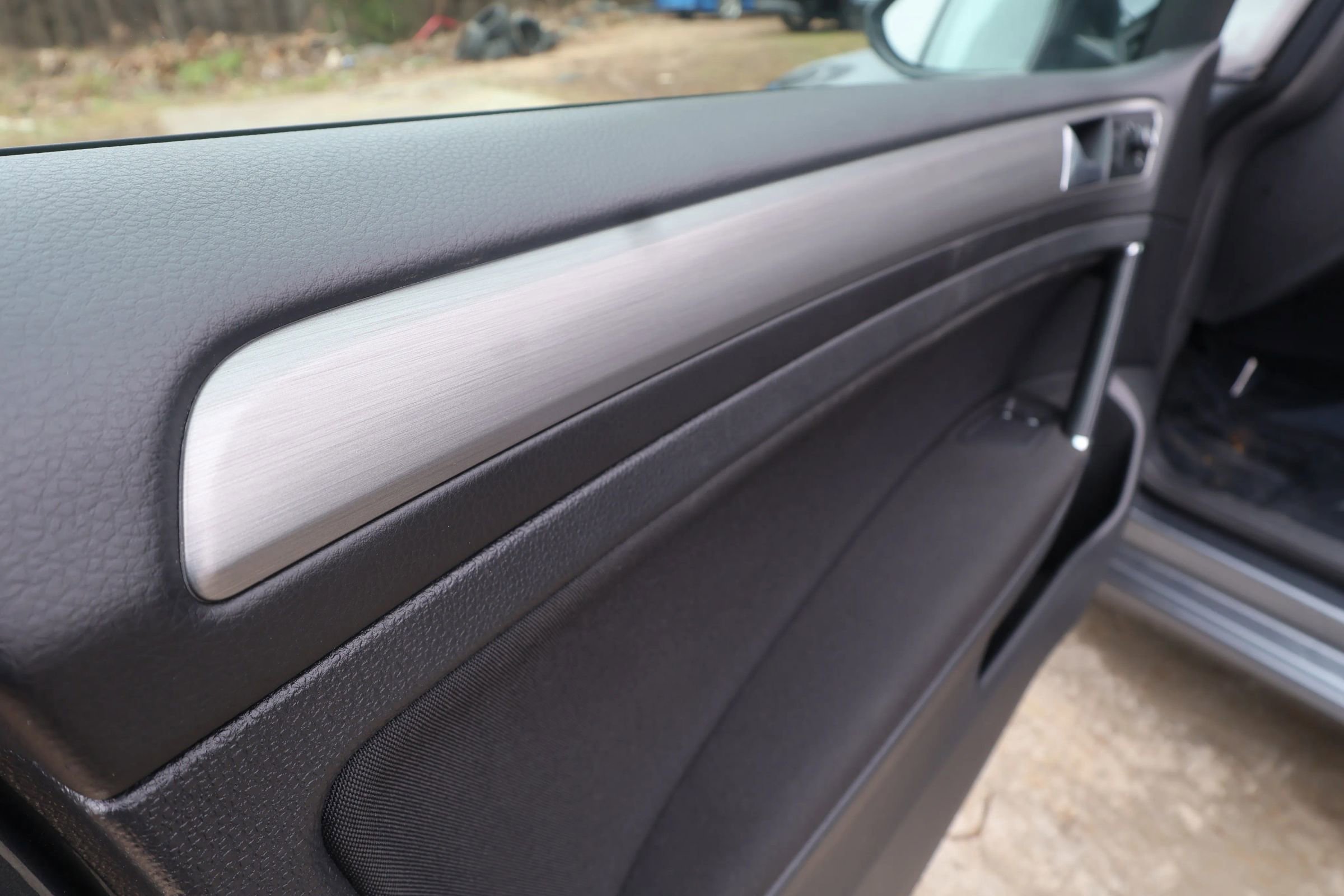 Used 2015 Volkswagen Golf Launch Edition image 15