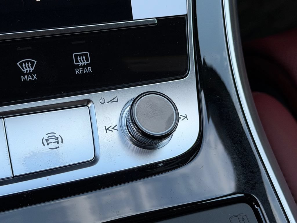 New 2026 Audi SQ7 Premium Plus AWD/4WD image 26