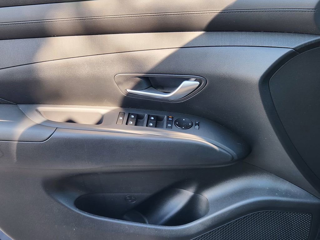 New 2026 Hyundai Tucson SEL FWD image 17