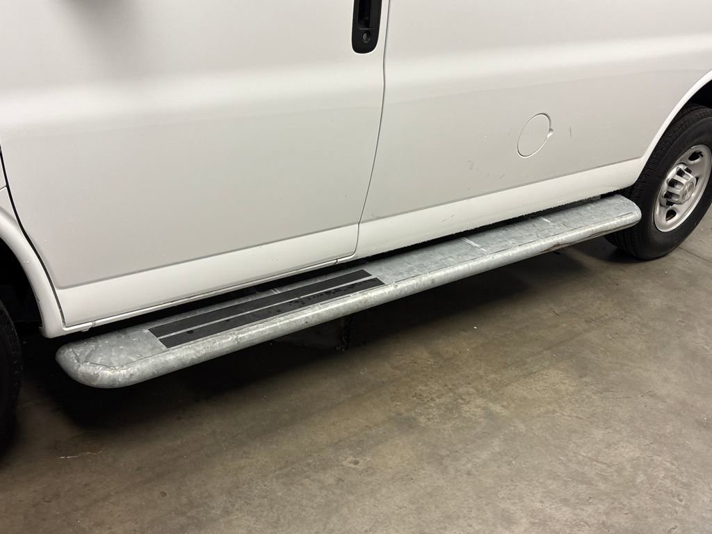 Used 2024 Chevrolet Express 2500 Work Van w/ Driver Convenience Package image 11