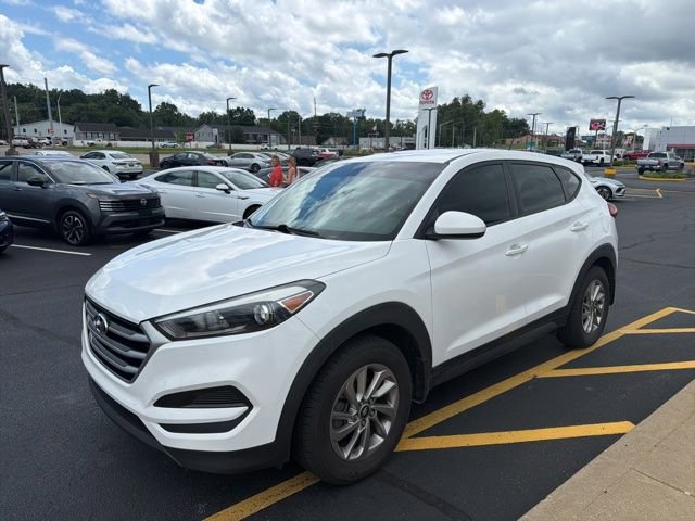 Used 2017 Hyundai Tucson SE FWD image 2