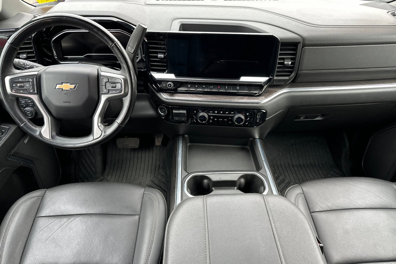 Used 2024 Chevrolet Silverado 2500 LTZ w/ LTZ Premium Package image 14