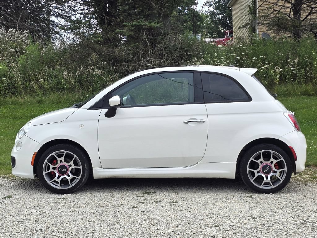 Used 2015 FIAT 500 Sport w/ Comfort/Convenience Group FWD image 3