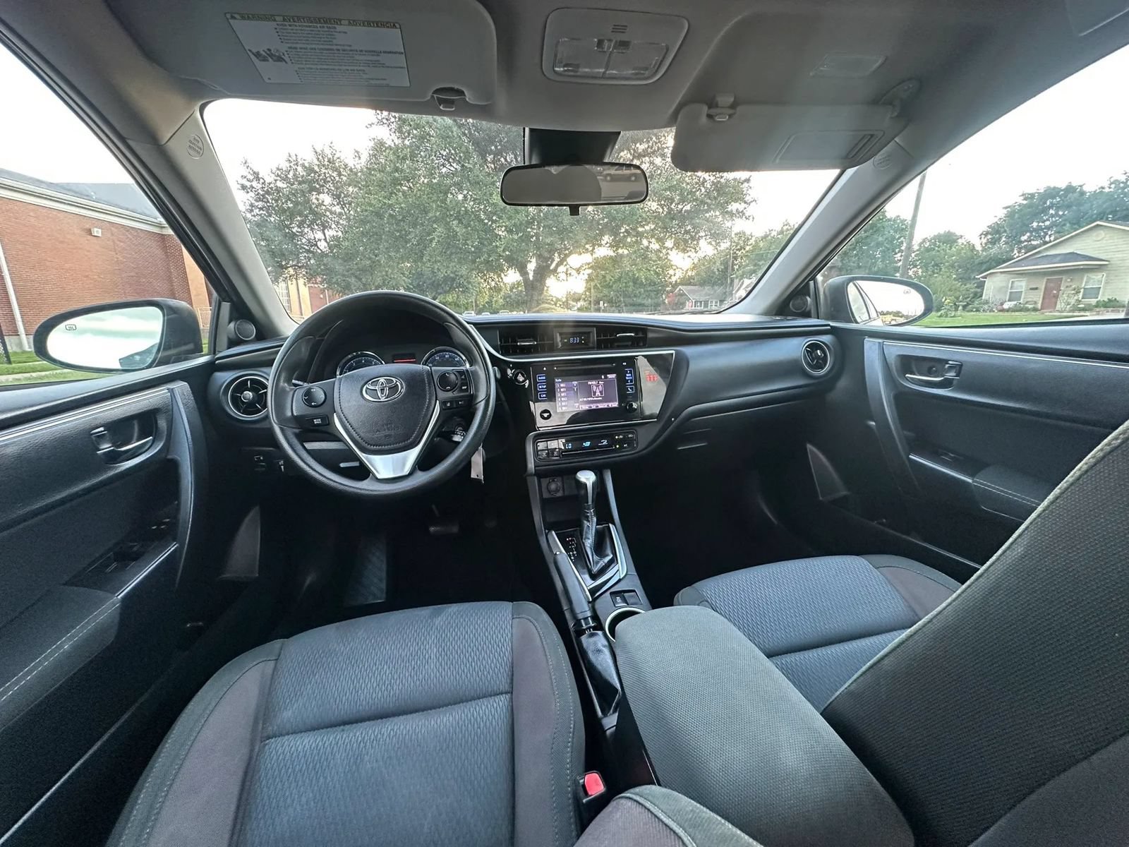 Used 2019 Toyota Corolla LE FWD image 16