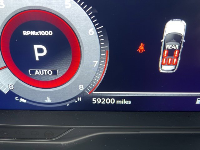 Used 2024 Nissan Pathfinder Platinum image 31