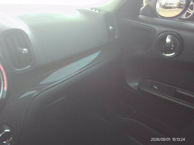 Used 2017 MINI Cooper Countryman FWD image 12
