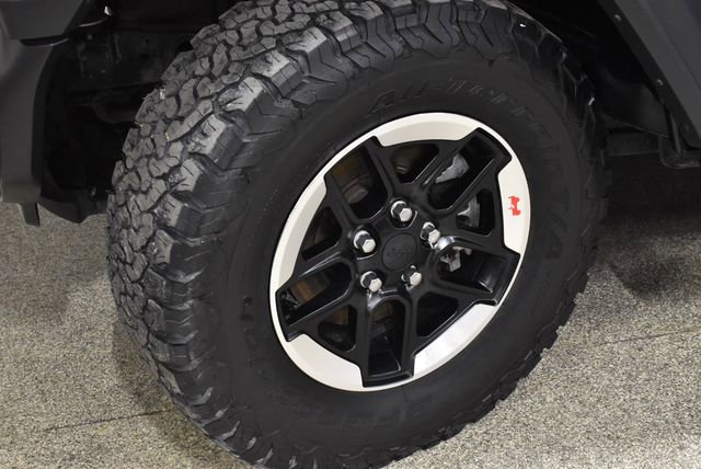 Used 2023 Jeep Wrangler Sport image 11