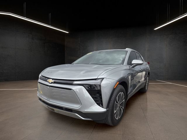 Used 2024 Chevrolet Blazer EV LT AWD/4WD image 3
