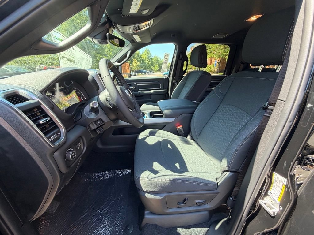 New 2026 RAM 2500 Big Horn AWD/4WD image 15