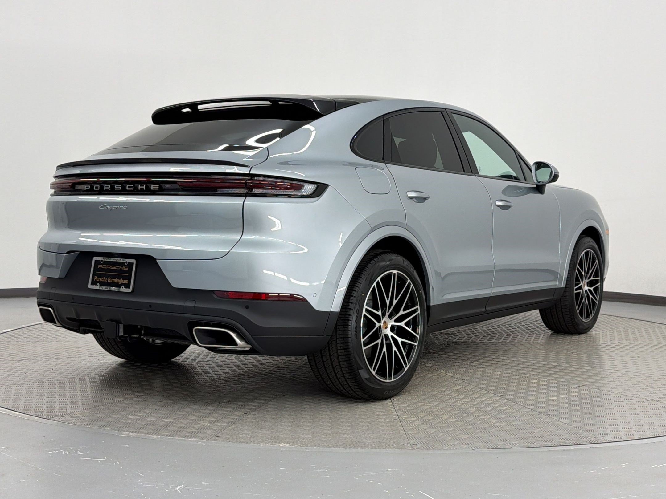 New 2026 Porsche Cayenne Coupe AWD/4WD image 9
