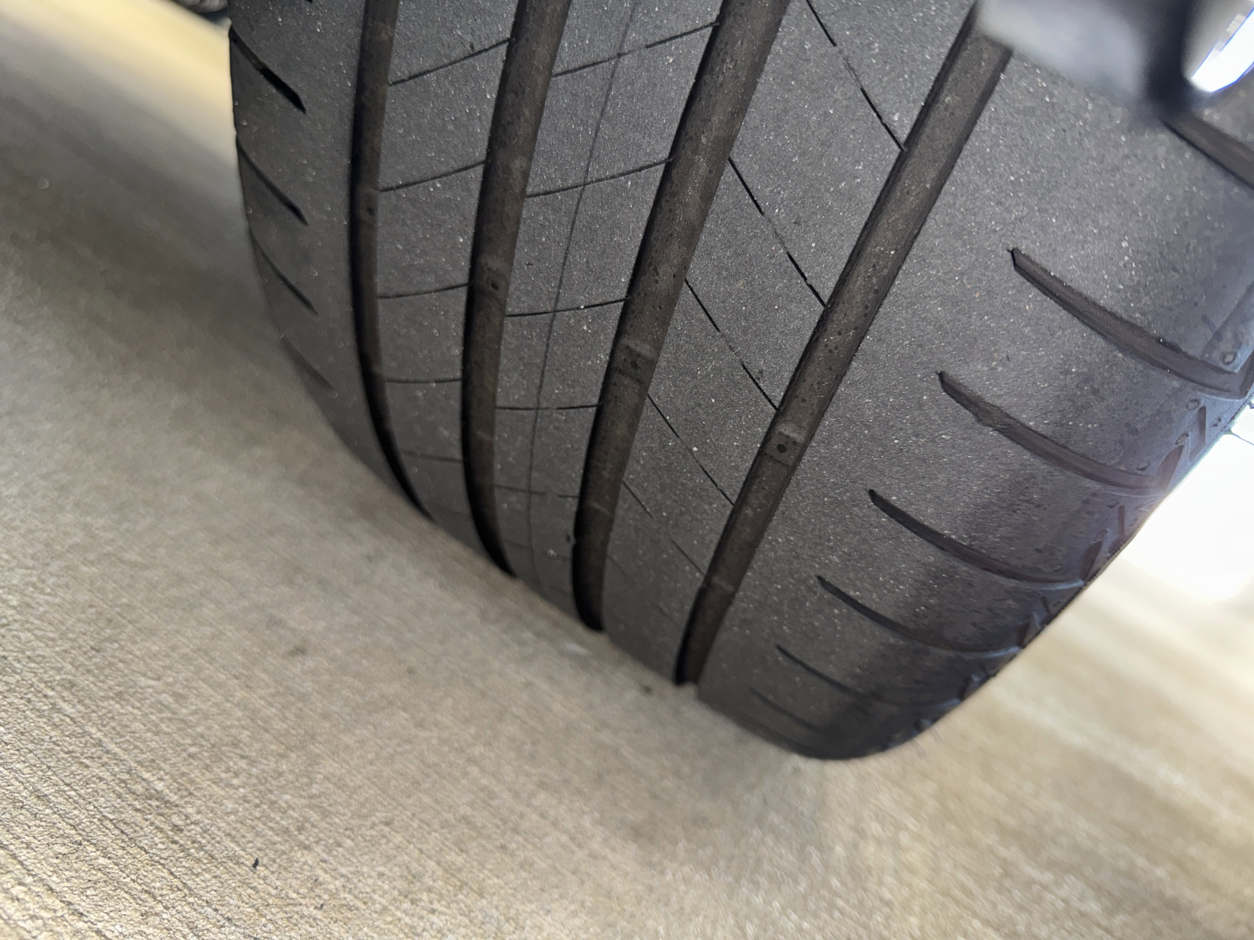 Used 2023 BMW 540i w/ Premium Package image 35