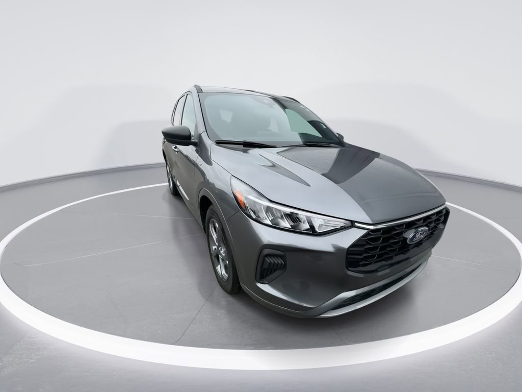 Used 2023 Ford Escape ST-Line w/ Tech Pack #1 image 2