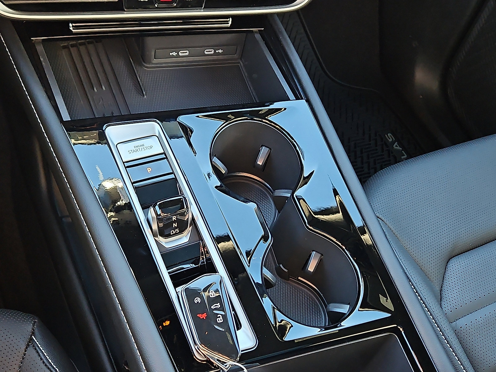 New 2026 Volkswagen Atlas Cross Sport SEL image 16