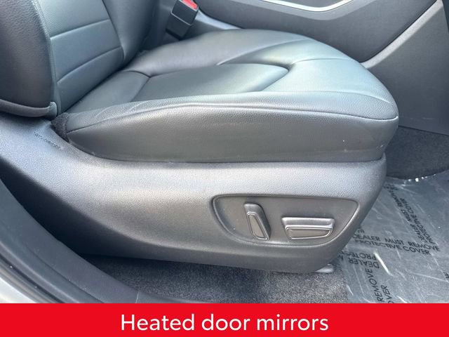Used 2024 Toyota Highlander XLE FWD image 18