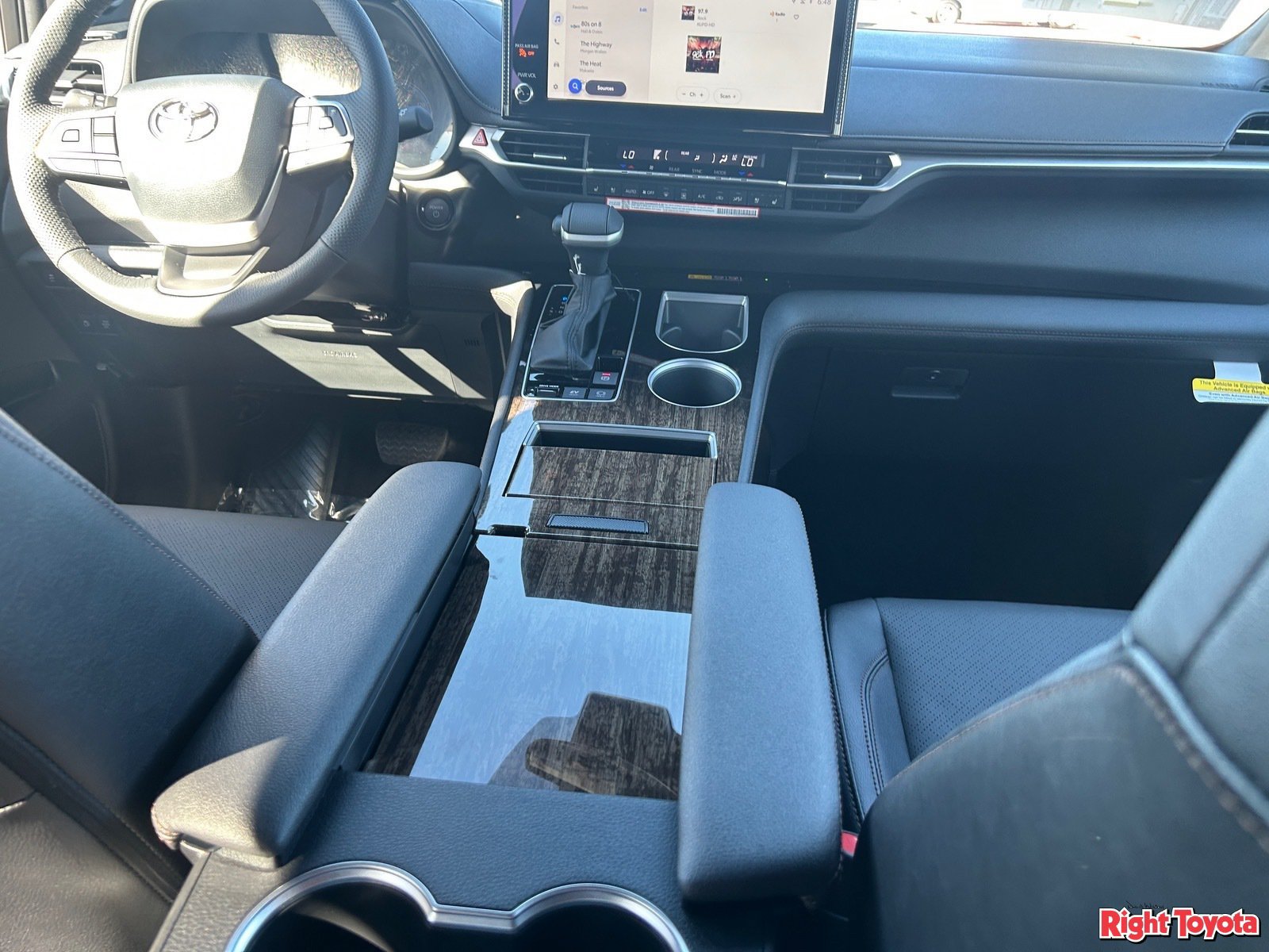 New 2026 Toyota Sienna Platinum AWD/4WD image 16