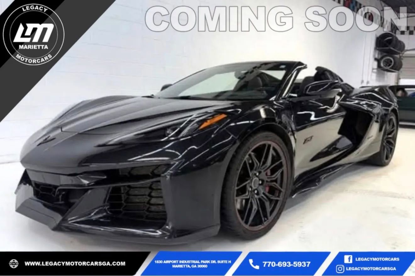 Used 2023 Chevrolet Corvette Z06 image 1