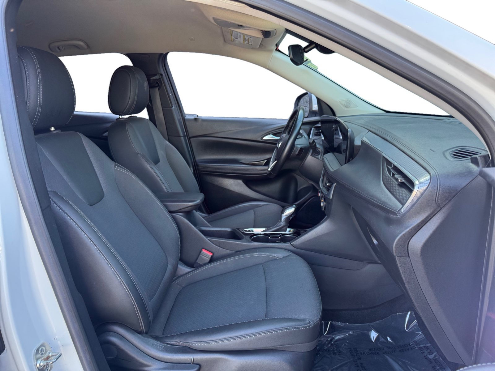 Used 2024 Buick Encore GX Preferred FWD image 15
