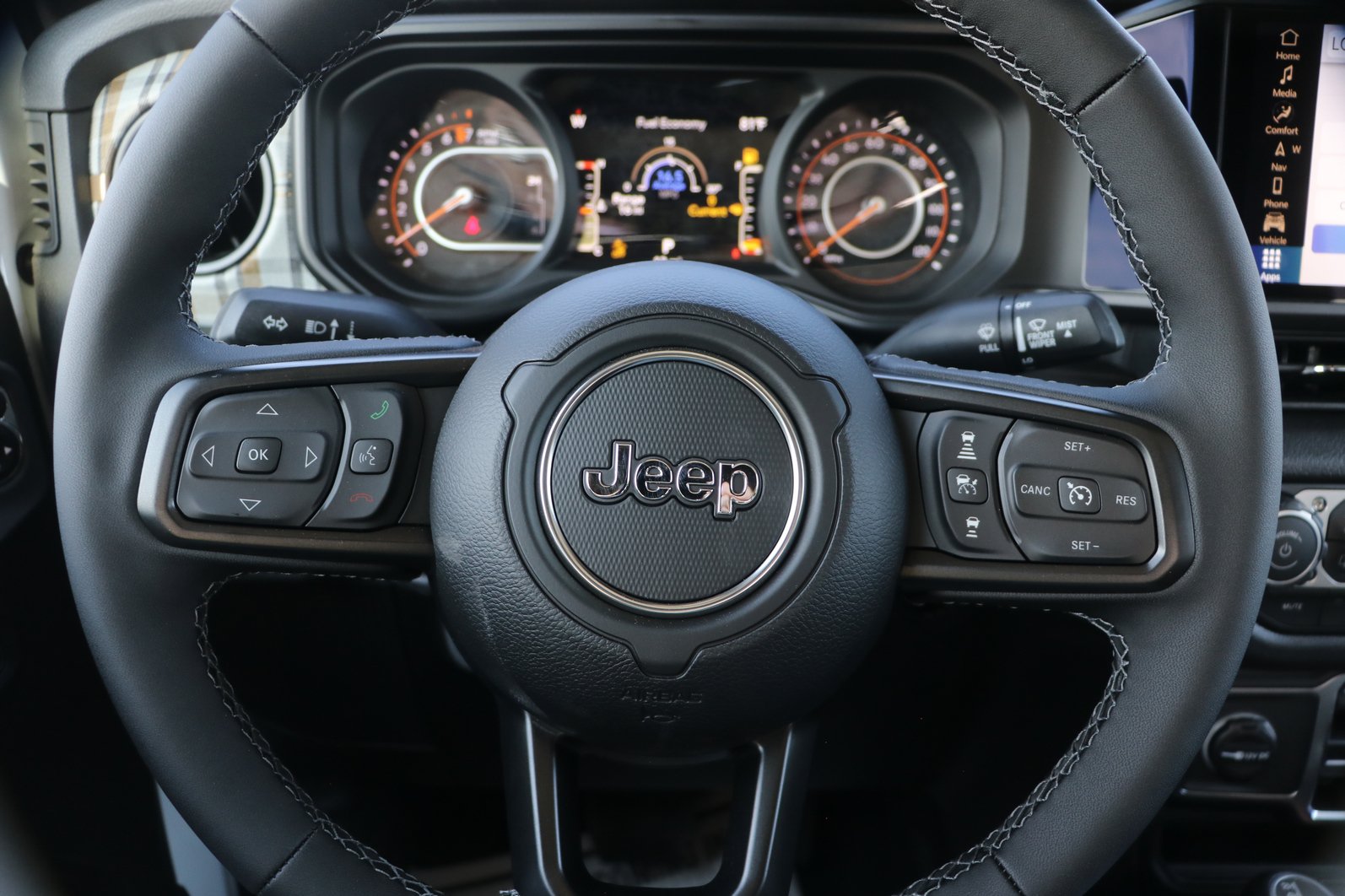 New 2026 Jeep Gladiator Mojave AWD/4WD image 16