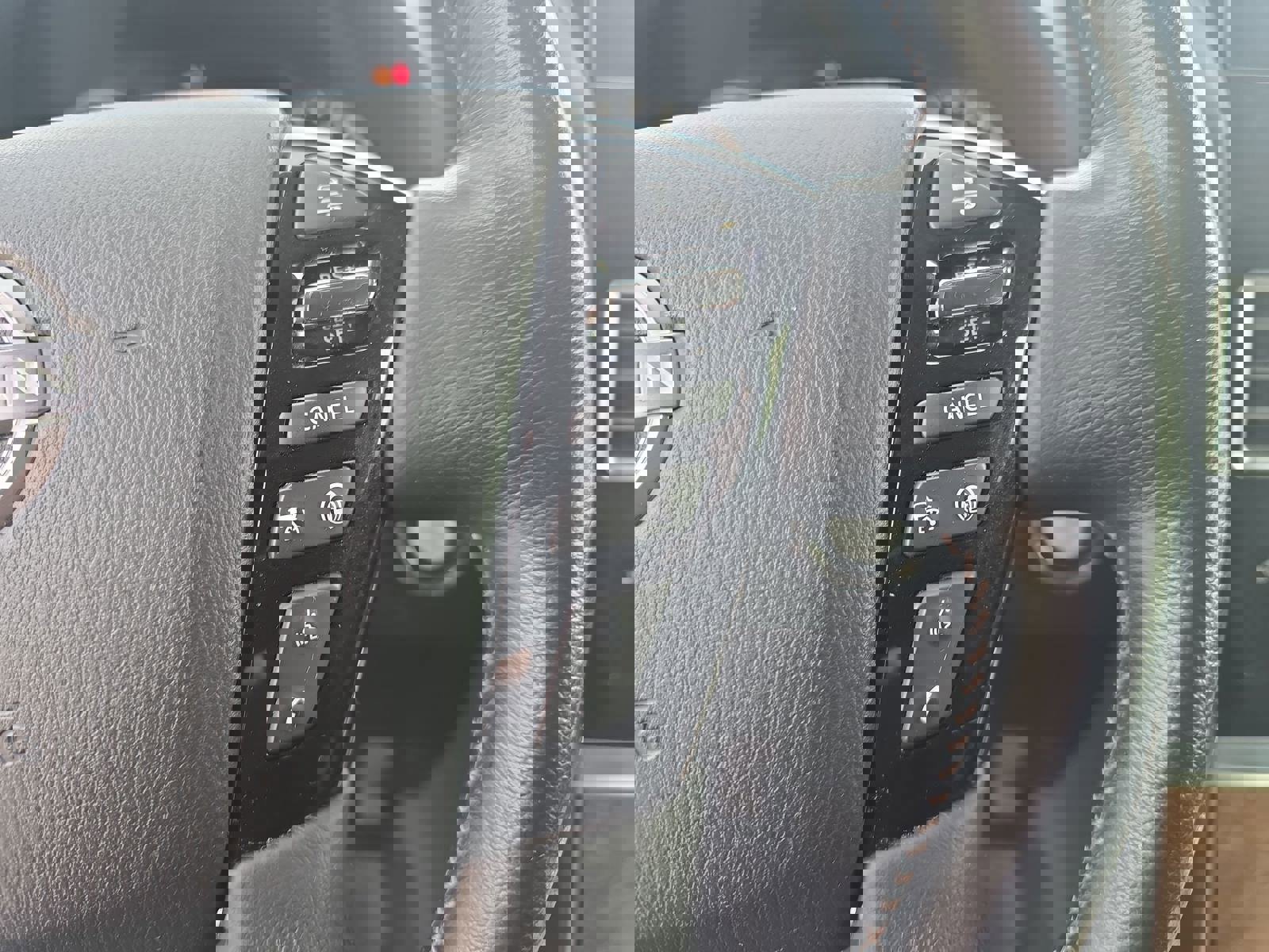 Used 2021 Nissan Armada SL w/ Captain's Chairs Package AWD/4WD image 20