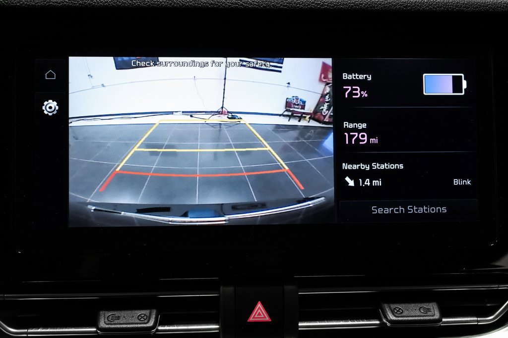 Used 2022 Kia Niro EX image 25