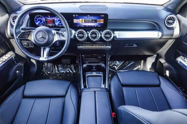 Used 2024 Mercedes-Benz EQB 350 4MATIC SUV w/ Winter Package image 23