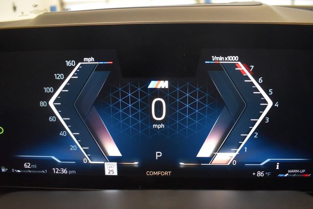 Used 2024 BMW X7 xDrive40i w/ M Sport Package AWD/4WD image 26