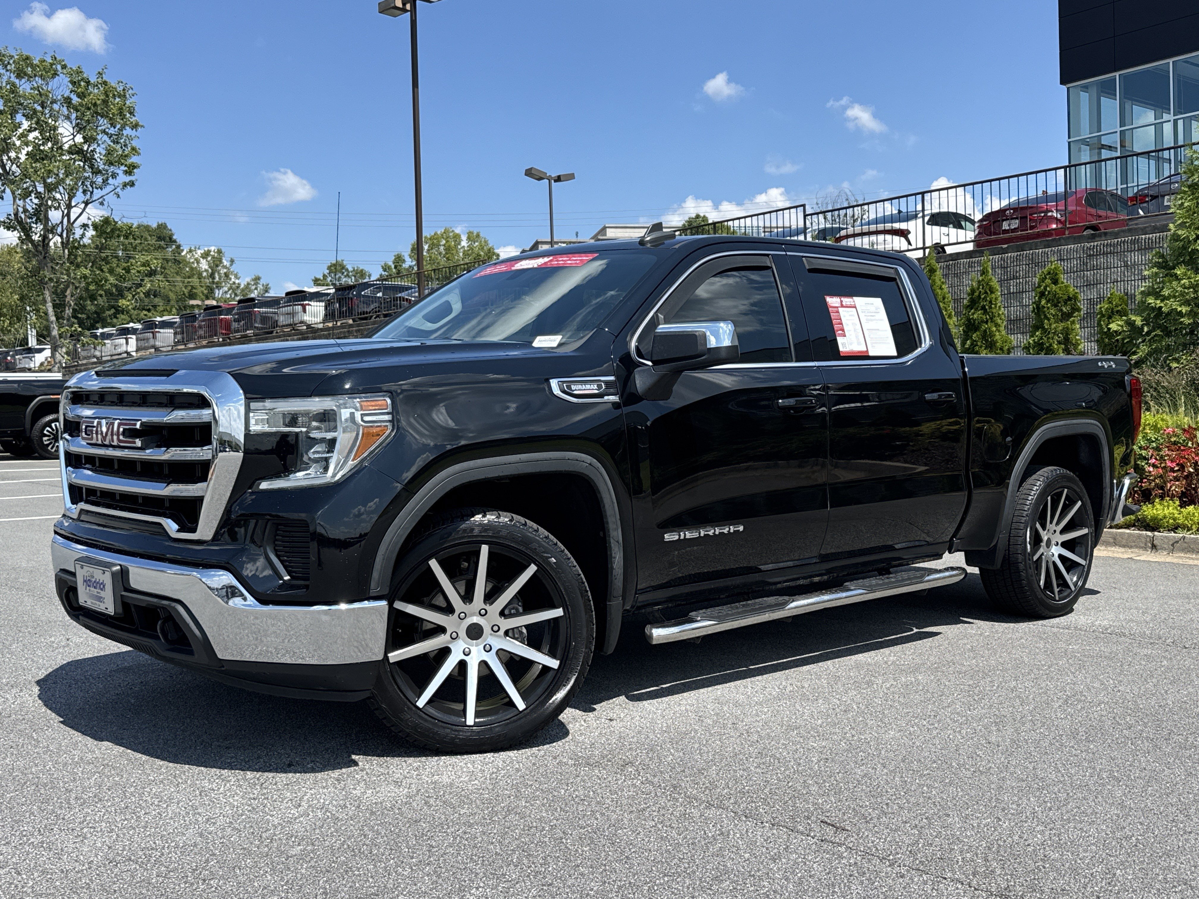 Used 2020 GMC Sierra 1500 SLE w/ SLE Value Package AWD/4WD image 5