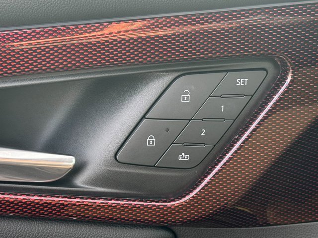 Certified 2025 Chevrolet Traverse RS w/ LPO, Floor Liner Package image 22