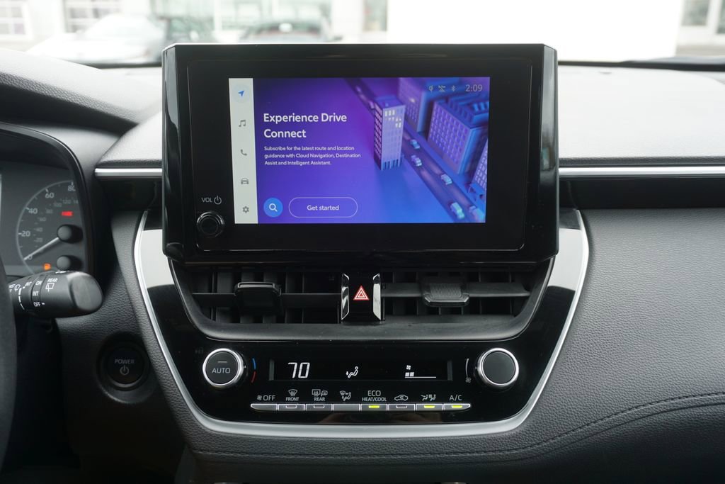 Used 2024 Toyota Corolla Cross SE image 9