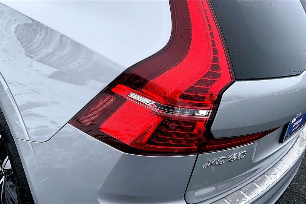 Certified 2023 Volvo XC60 B5 Plus w/ Protection Package Premier image 22