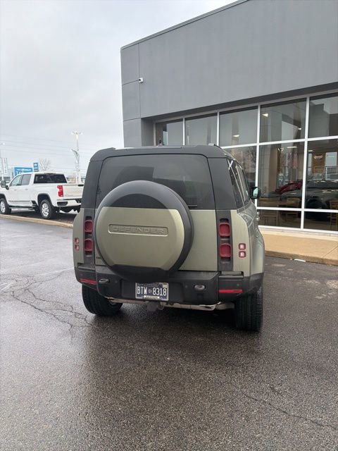 Used 2025 Land Rover Defender 110 X-Dynamic SE image 6