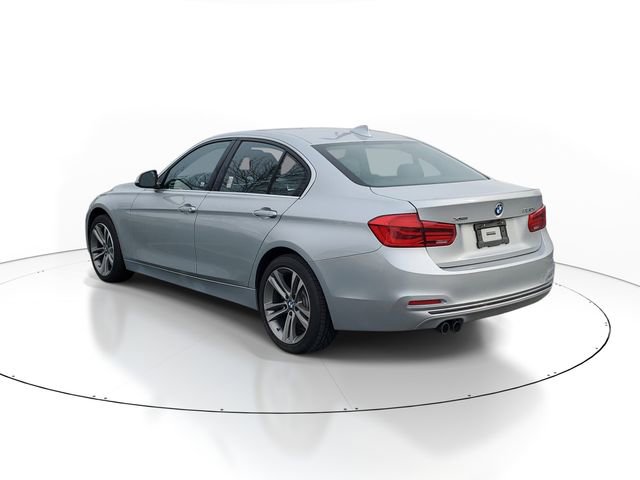 Used 2018 BMW 330i xDrive Sedan w/ Convenience Package image 4