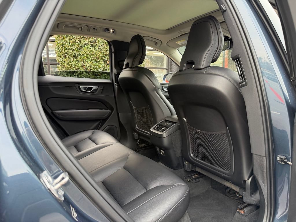 Used 2020 Volvo XC60 T6 Inscription AWD/4WD image 40