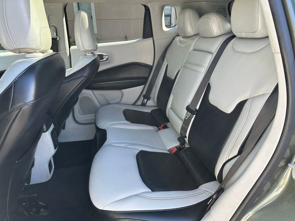 Used 2018 Jeep Compass Limited w/ Navigation Group image 8