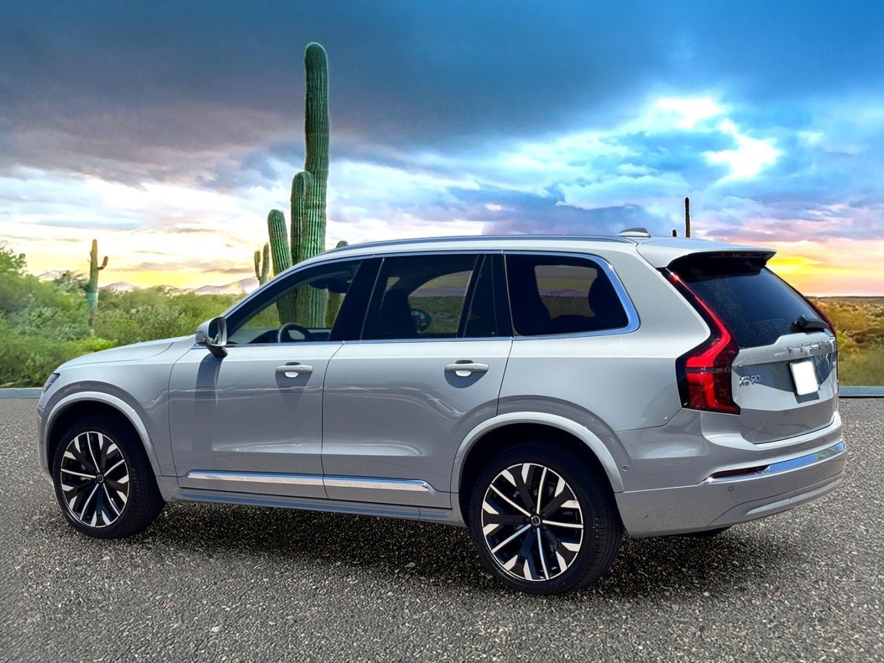 Used 2025 Volvo XC90 B6 Plus AWD/4WD image 4
