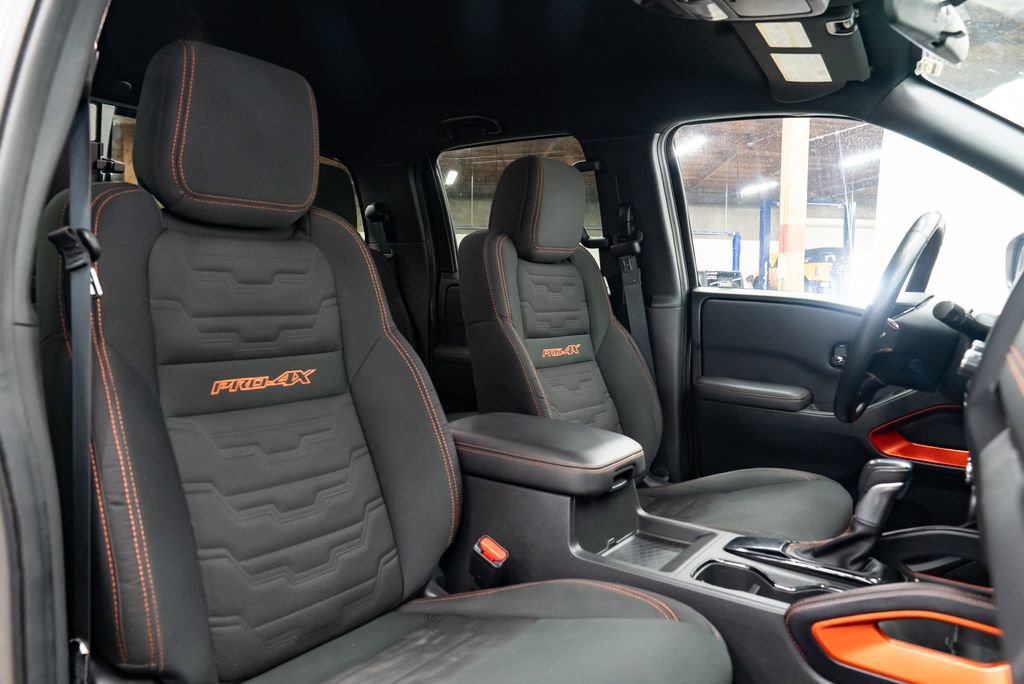 Used 2024 Nissan Frontier PRO-4X image 28