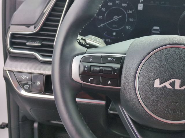 Certified 2025 Kia Sportage SX AWD/4WD image 18