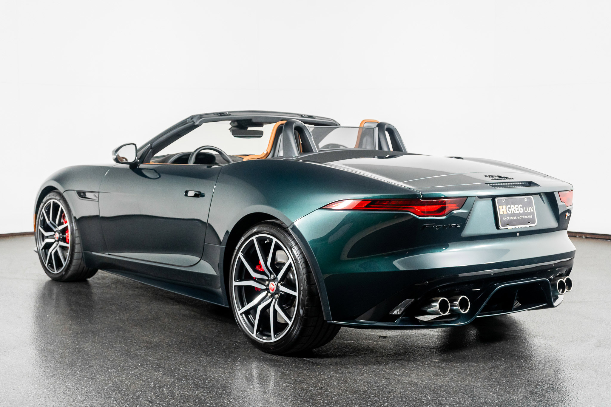 Used 2023 Jaguar F-TYPE R image 18